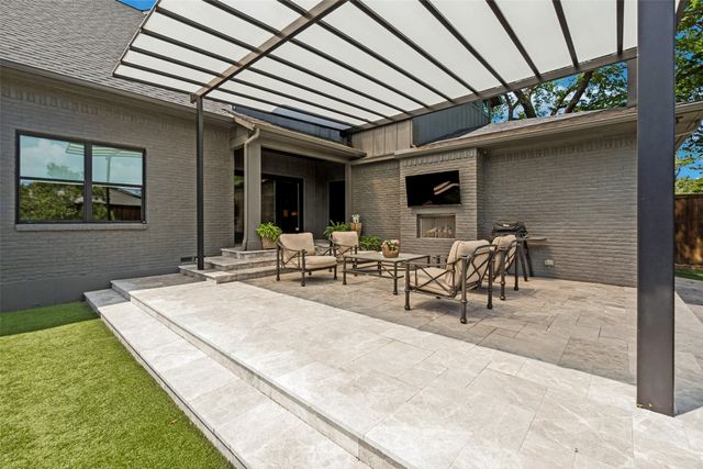 6933 Wabash Circle, Dallas, TX 75214