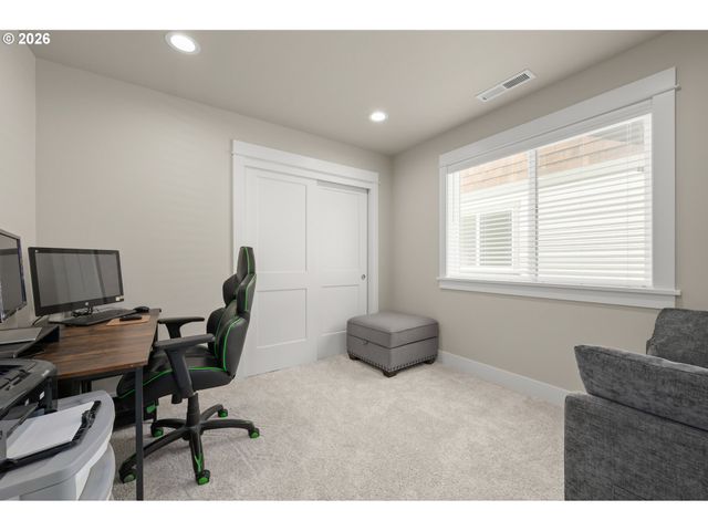 1536 ALSEA Dr, Eugene, OR 97408