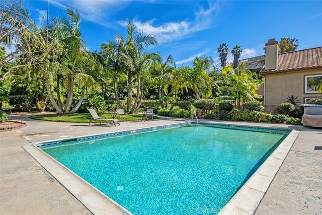 1945 Sundance, Costa Mesa, CA 92627