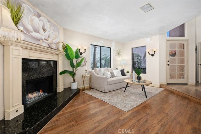 1945 Sundance, Costa Mesa, CA 92627