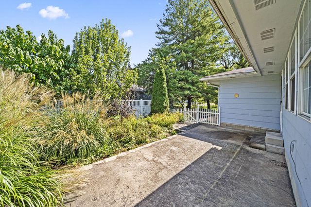 6599 Charles Road, Westerville, OH 43082