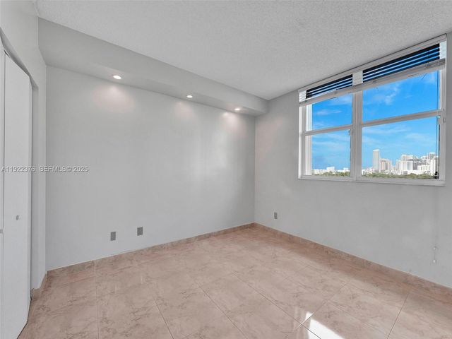 2475 Brickell Ave 804, Miami, FL 33129