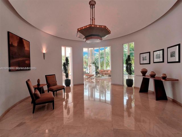 2475 Brickell Ave 804, Miami, FL 33129