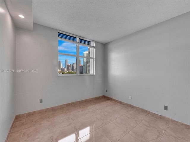 2475 Brickell Ave 804, Miami, FL 33129