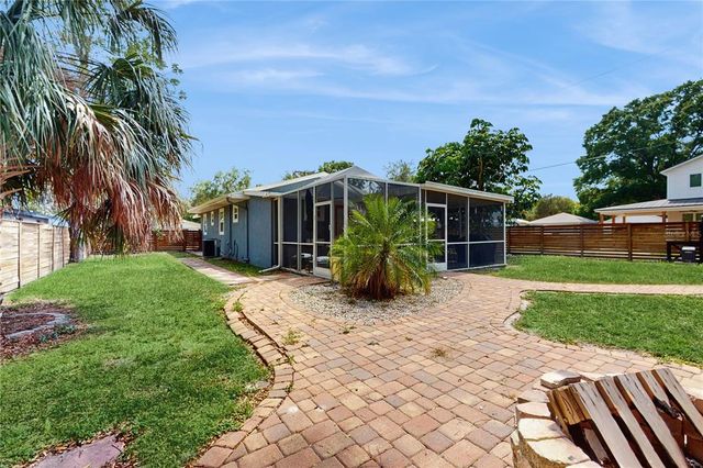 1202 E CARACAS STREET, Tampa, FL 33603