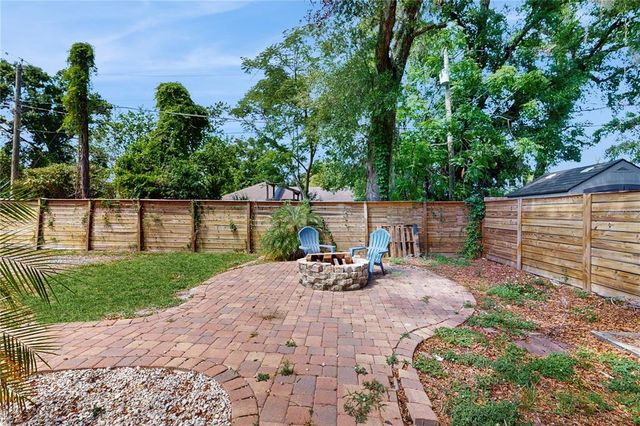1202 E CARACAS STREET, Tampa, FL 33603