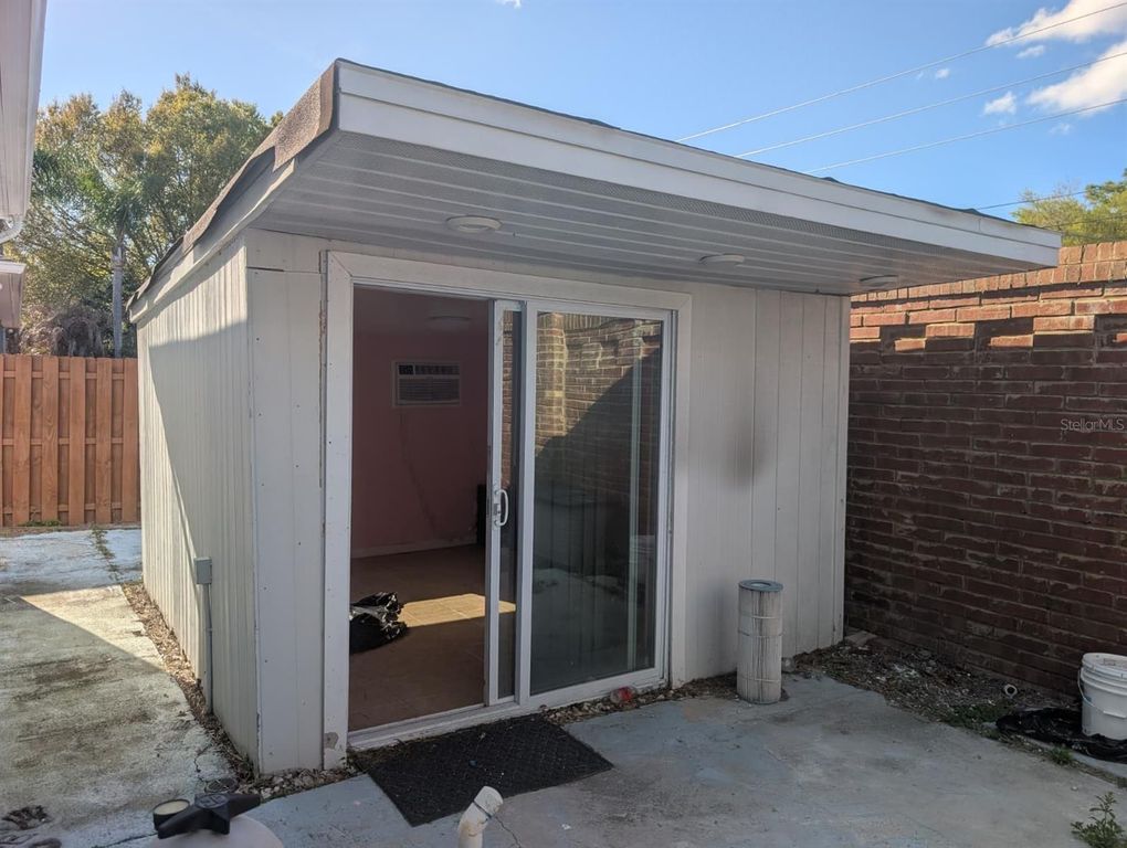 Image 24 of property listing at 8149 MORITZ COURT, Orlando, FL 32825