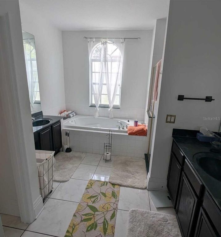 Image 9 of property listing at 8149 MORITZ COURT, Orlando, FL 32825