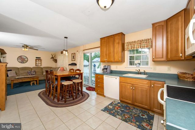 280 FRONT ST, Atco, NJ 08004