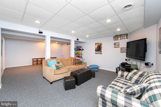 280 FRONT ST, Atco, NJ 08004