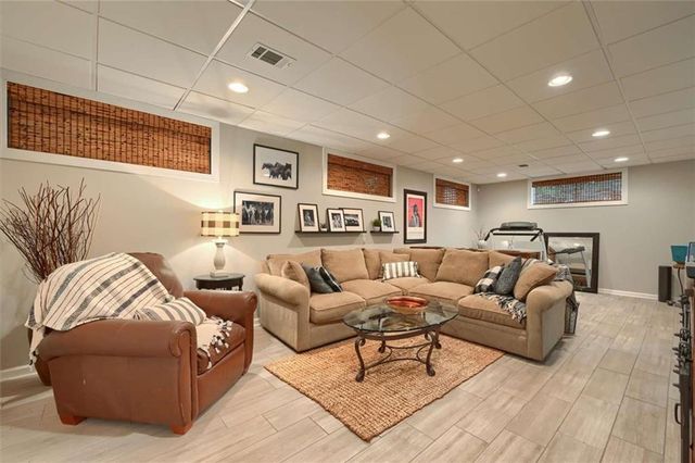 255 Barrow Downs, Alpharetta, GA 30004