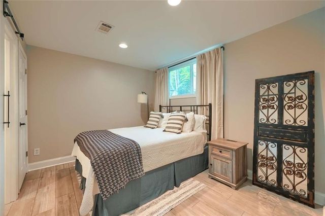 255 Barrow Downs, Alpharetta, GA 30004