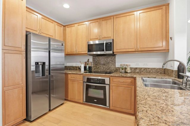 3887 Pell Place 221, San Diego, CA 92130