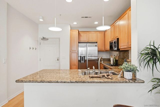3887 Pell Place 221, San Diego, CA 92130