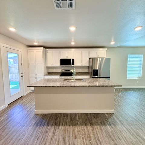 8023 Date Avenue, Lubbock, TX 79404