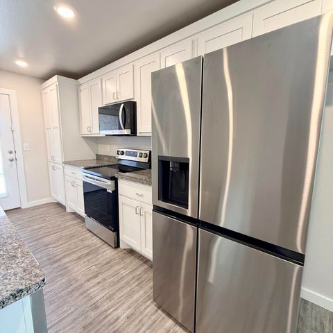 8023 Date Avenue, Lubbock, TX 79404