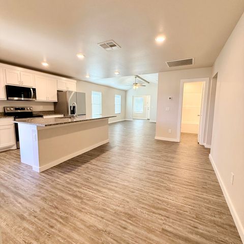 8023 Date Avenue, Lubbock, TX 79404