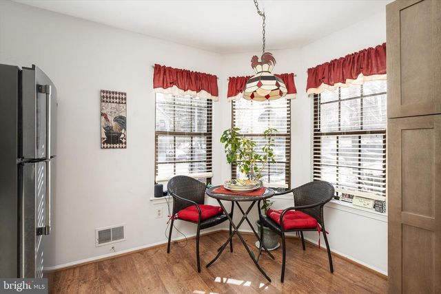 8 CHIPPIN CT, Robbinsville, NJ 08691