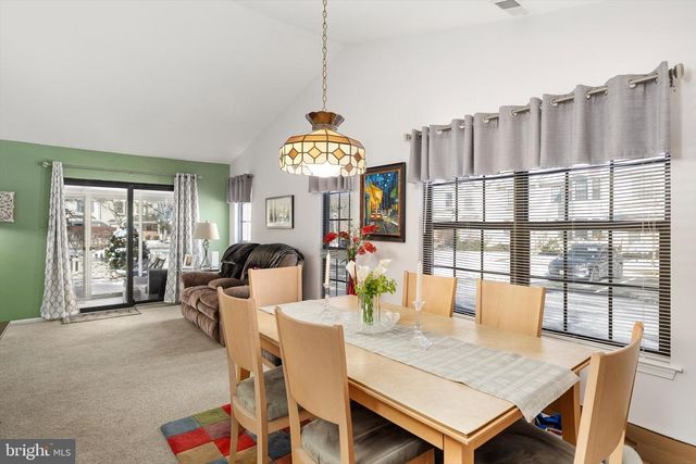 8 CHIPPIN CT, Robbinsville, NJ 08691