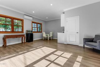 1115 S Wilton Place A, Los Angeles, CA 90019