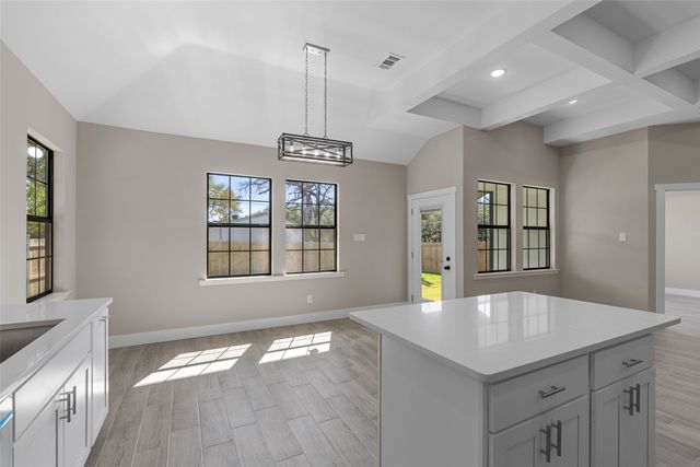 3025 Red Oak Drive, Granbury, TX 76048