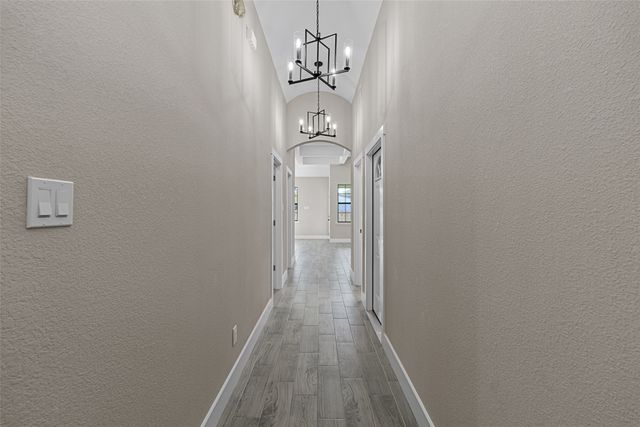 3025 Red Oak Drive, Granbury, TX 76048