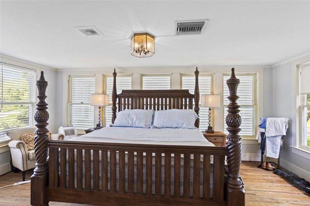 905 Pujo Street, Lake Charles, LA 70601