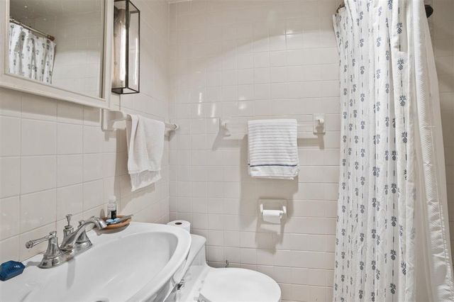 905 Pujo Street, Lake Charles, LA 70601