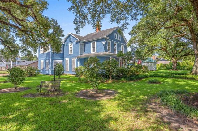 905 Pujo Street, Lake Charles, LA 70601