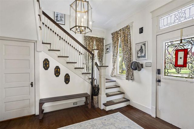 905 Pujo Street, Lake Charles, LA 70601