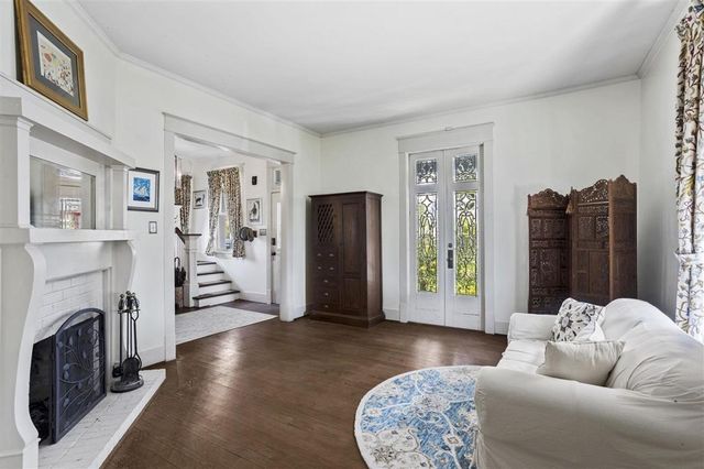 905 Pujo Street, Lake Charles, LA 70601