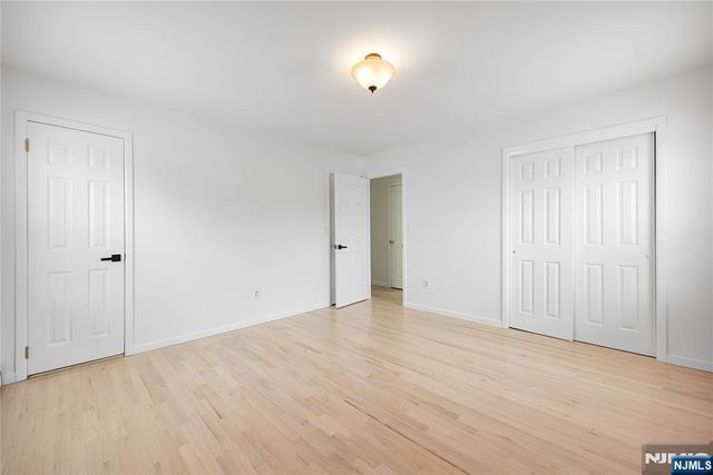 102 Gall Court, Elmwood Park, NJ 07407