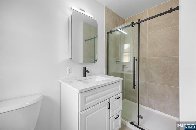 102 Gall Court, Elmwood Park, NJ 07407