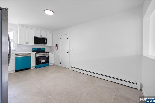 102 Gall Court, Elmwood Park, NJ 07407