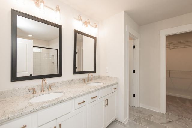 9295 Alban Chase Drive 35, Ooltewah, TN 37363