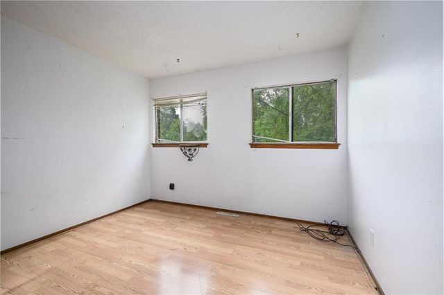 8436 Kessler Street, Overland Park, KS 66212