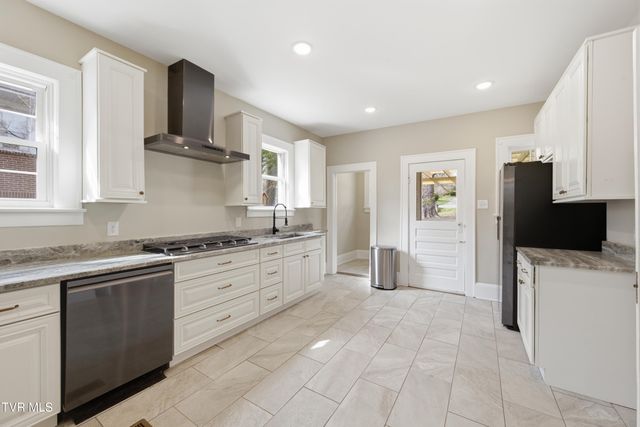 1224 7th Avenue, Bristol, TN 37620