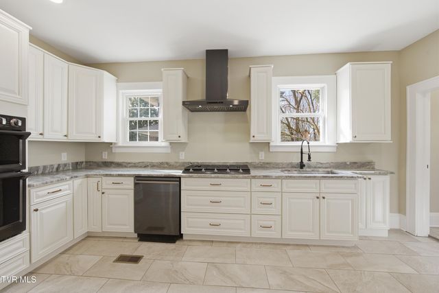 1224 7th Avenue, Bristol, TN 37620