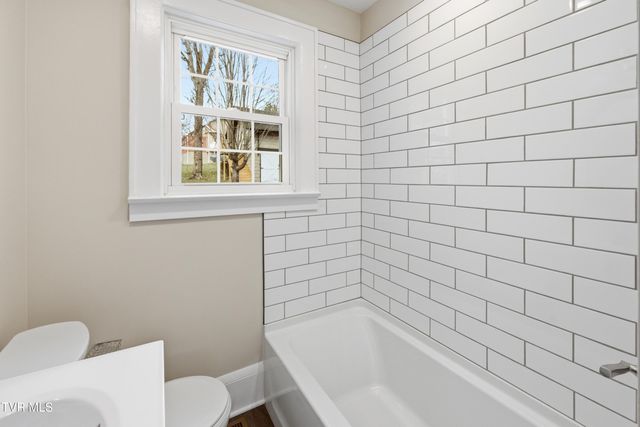 1224 7th Avenue, Bristol, TN 37620