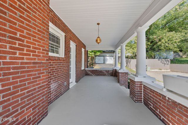 1224 7th Avenue, Bristol, TN 37620