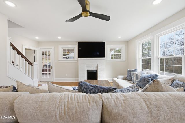 1224 7th Avenue, Bristol, TN 37620