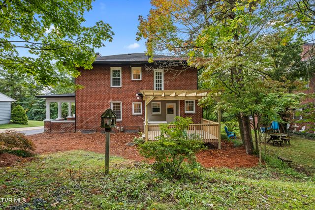 1224 7th Avenue, Bristol, TN 37620