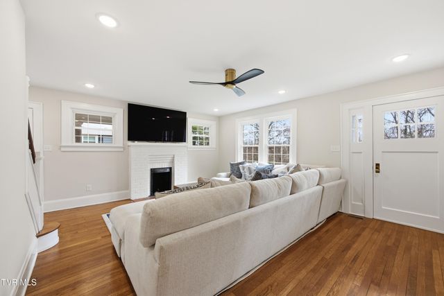 1224 7th Avenue, Bristol, TN 37620