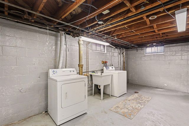 2129 Miner Avenue, Muskegon, MI 49441