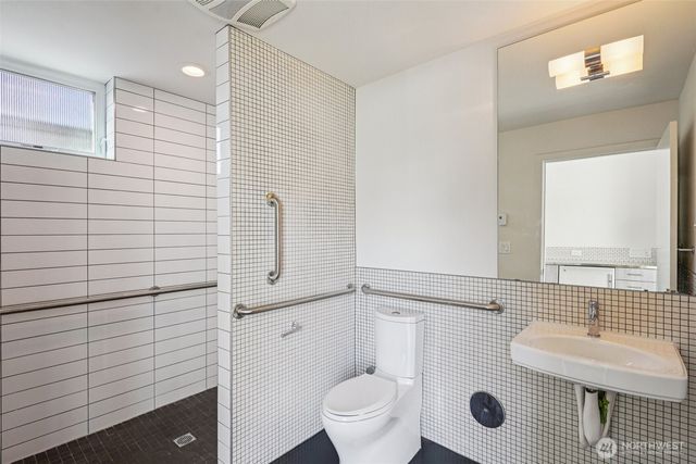 8501 14th Avenue NW, Seattle, WA 98117