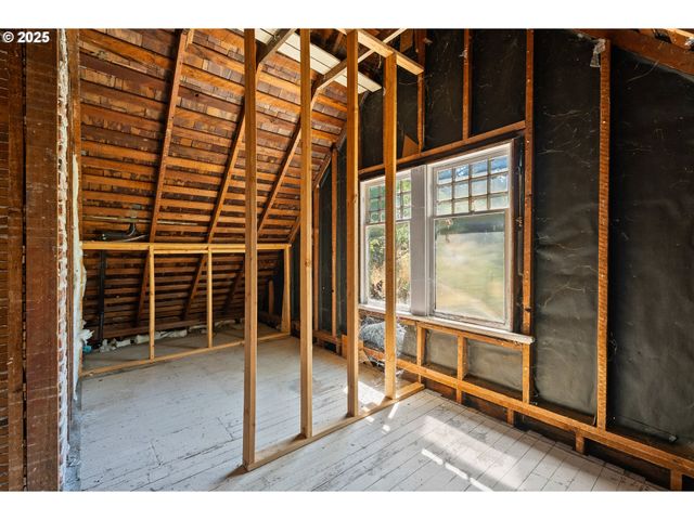 309 Se Ella St, Roseburg, OR 97470