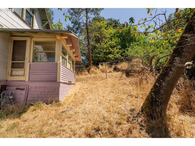 309 Se Ella St, Roseburg, OR 97470