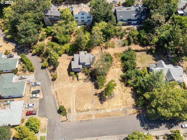 309 Se Ella St, Roseburg, OR 97470