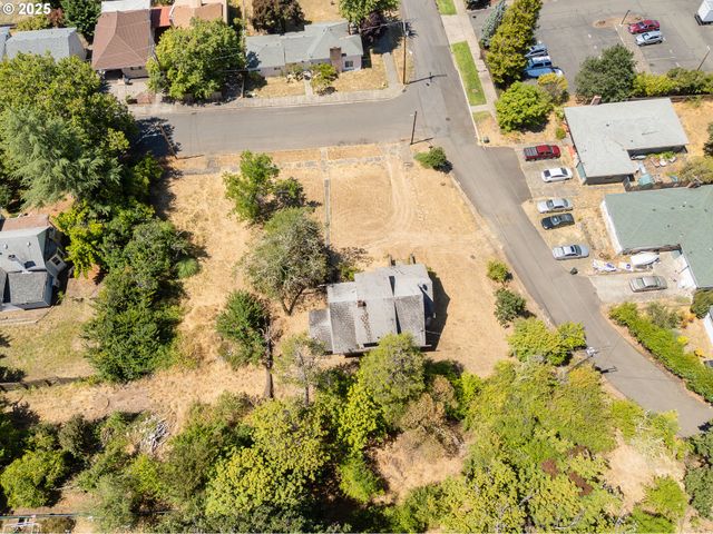 309 Se Ella St, Roseburg, OR 97470