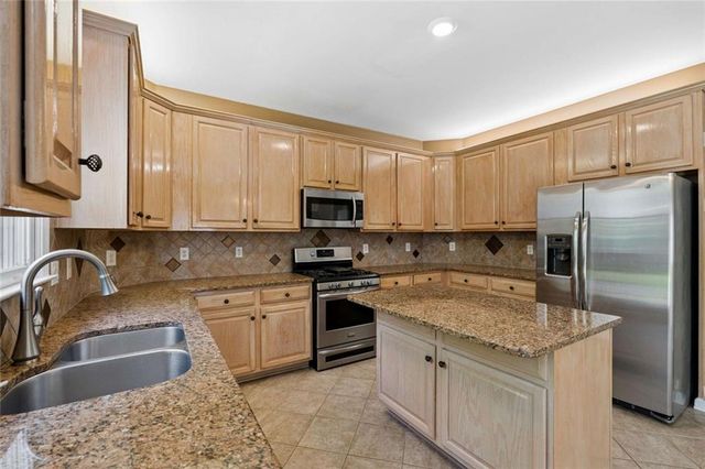 1950 Blackhawk Trail, Lawrenceville, GA 30043